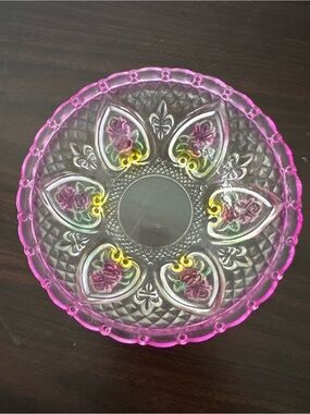 Indonesian hand painted rose 🌹 -Trimmed Glass Bowl - set of 4